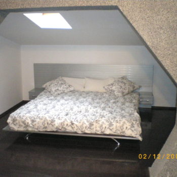 Dormitor la mansarda din MDF argintiu - imaginea 8